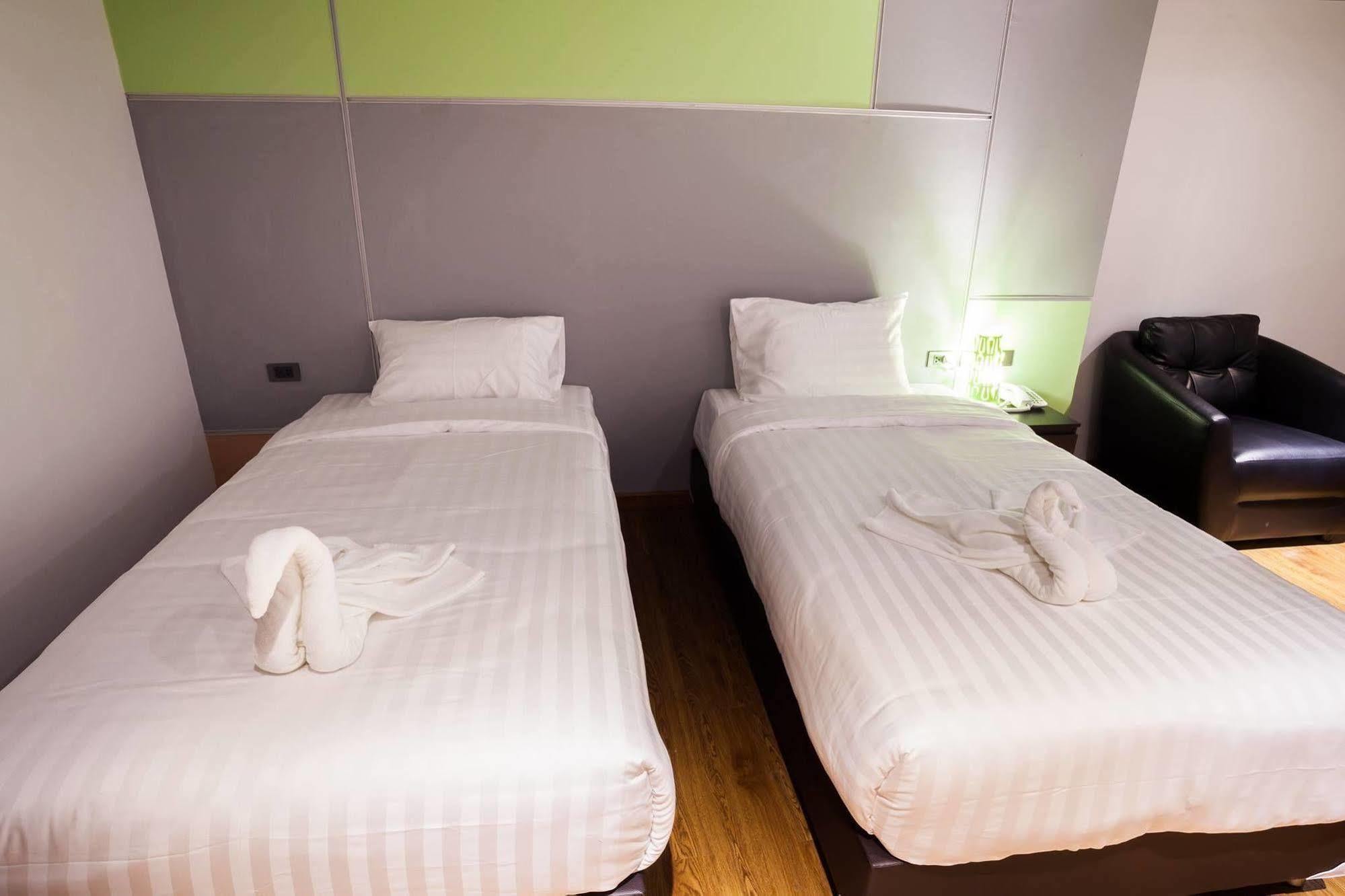 Hotel Admire Thonburi Bangkok Esterno foto