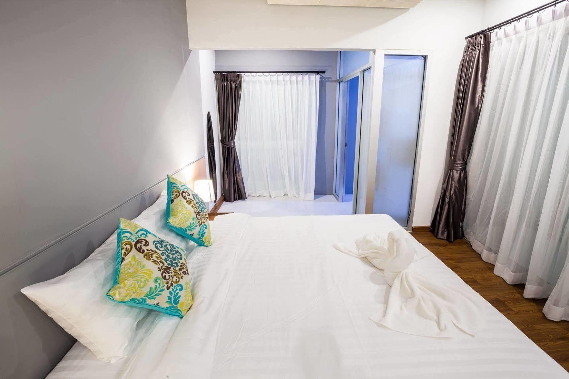 Hotel Admire Thonburi Bangkok Esterno foto