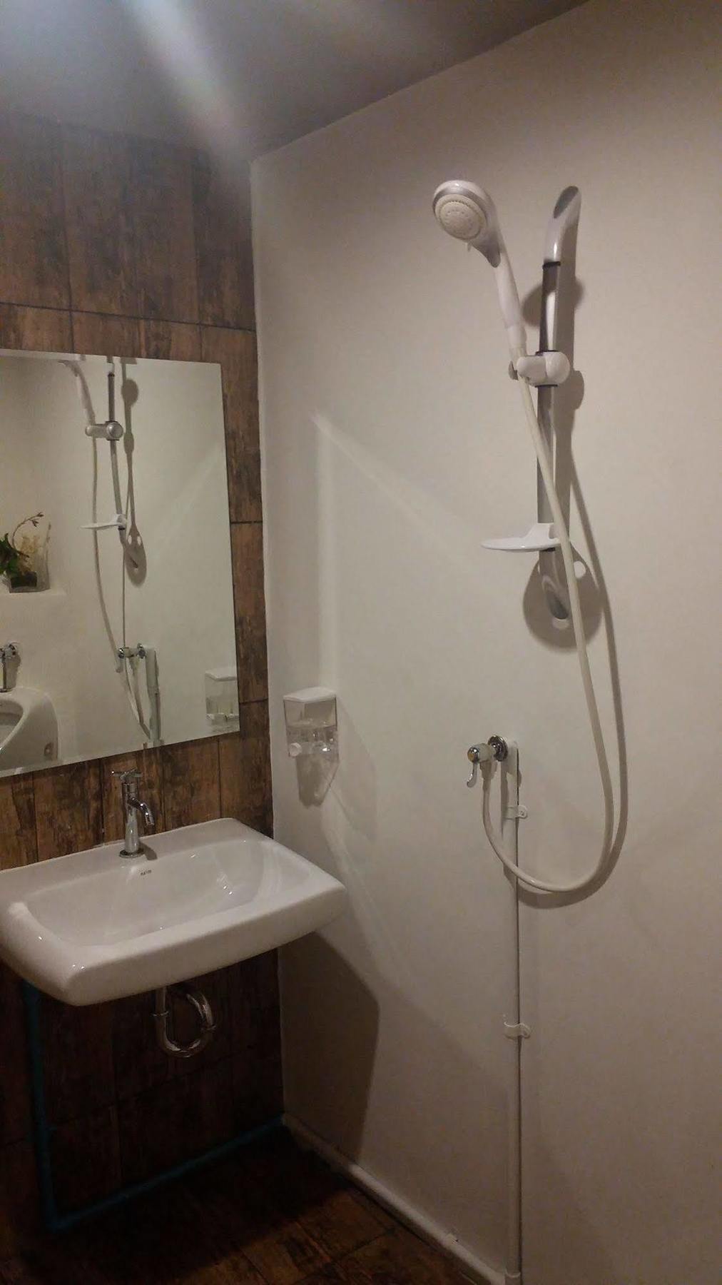 Hotel Admire Thonburi Bangkok Esterno foto