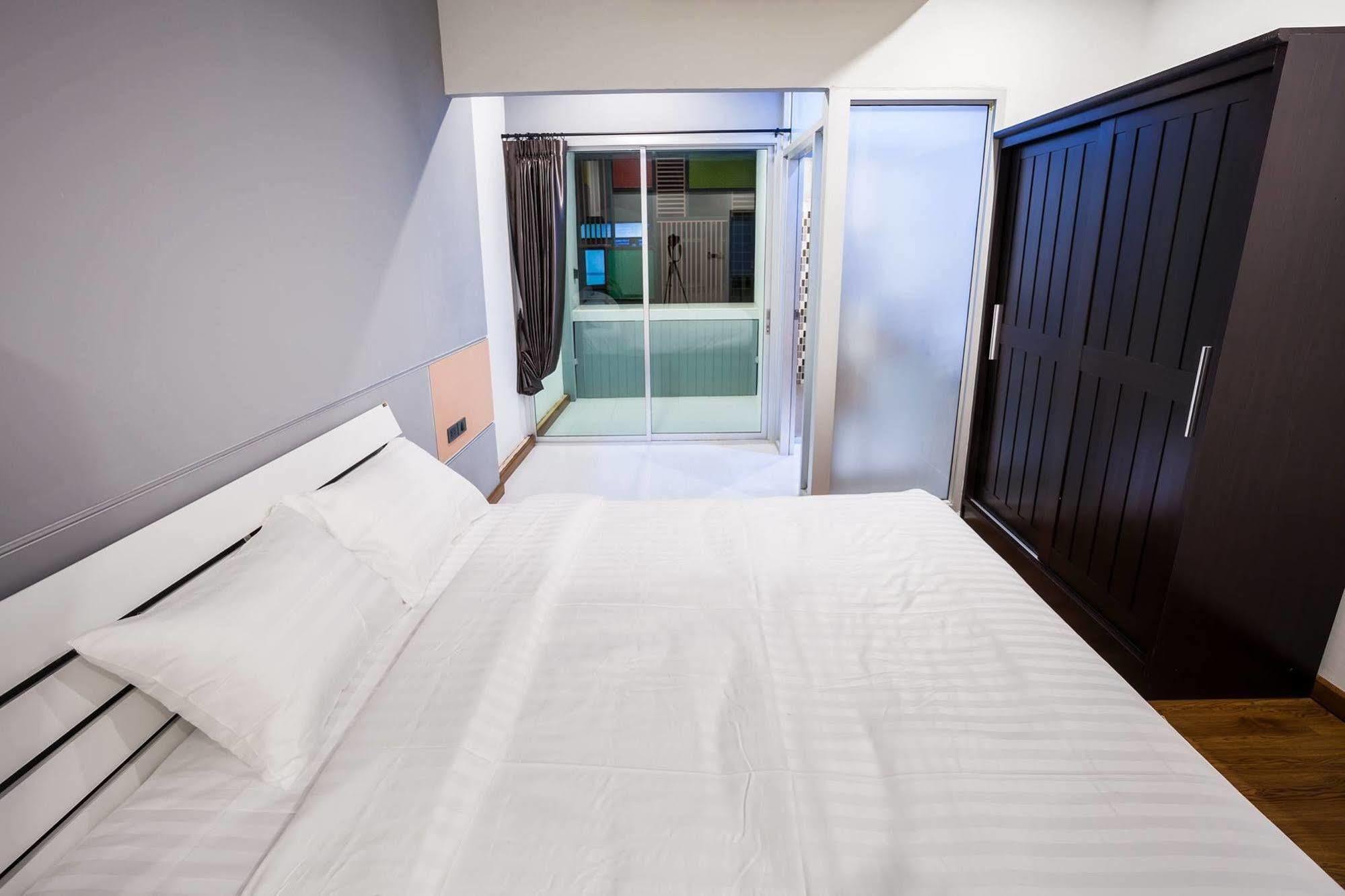 Hotel Admire Thonburi Bangkok Esterno foto